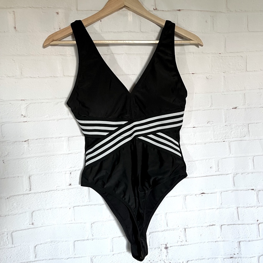SandFlair one-piece swimsuit